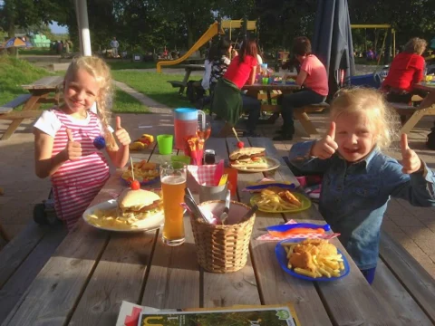 eten op terras